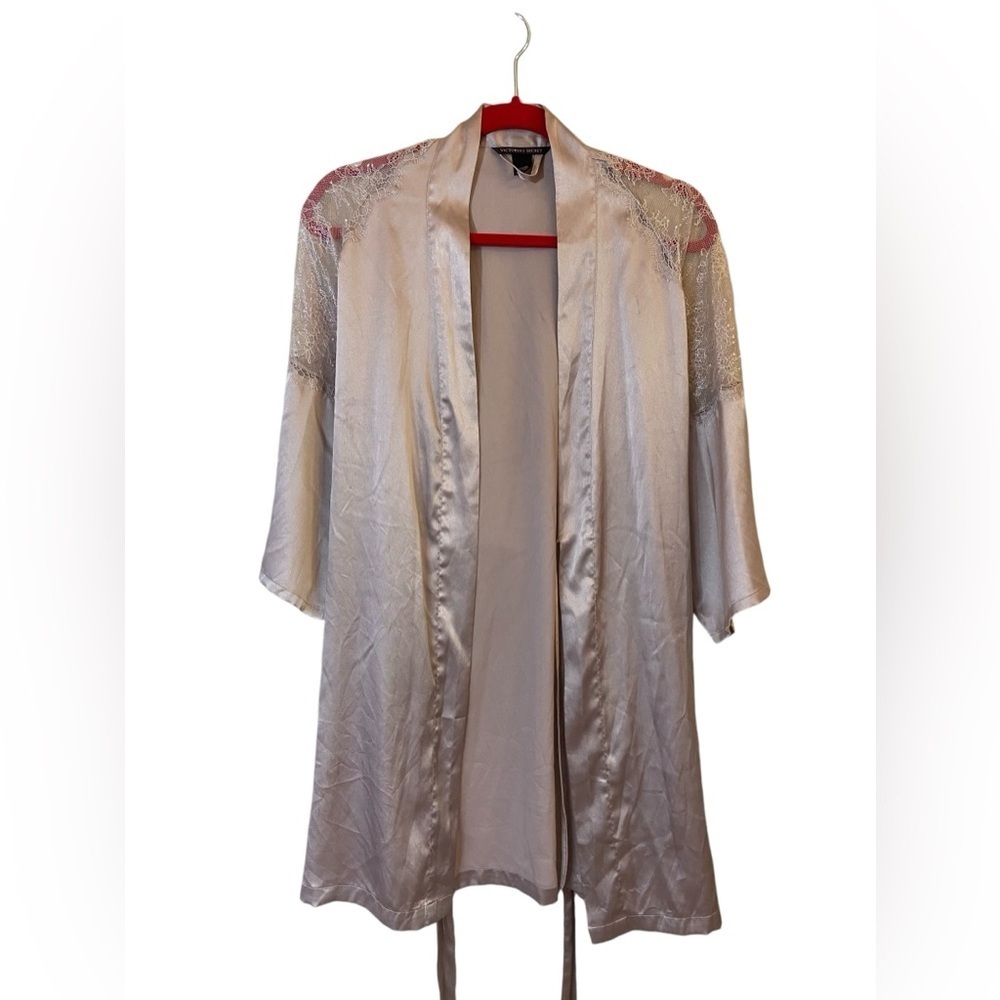 Victoria’s Secret Rose Pink Lace Detail Robe - Picture 3 of 15